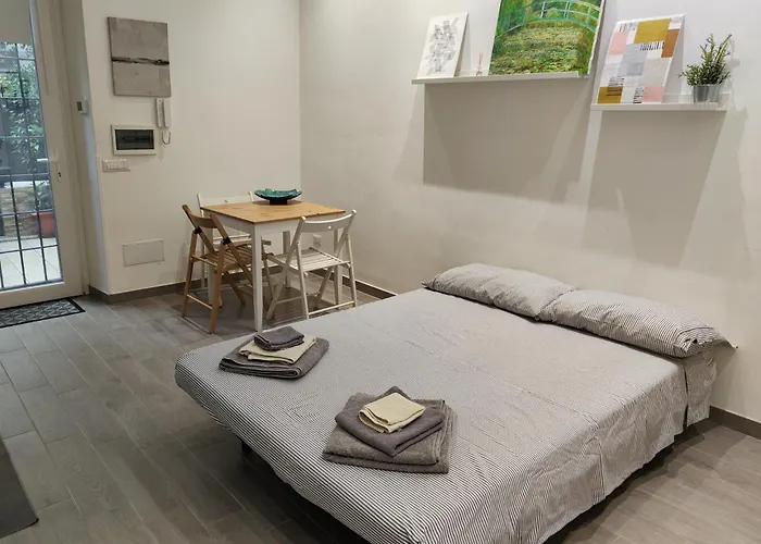 Narciso House - 7 Stops From Colosseo *