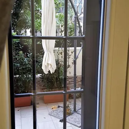 펜션 Narciso House - 7 Stops From Colosseo 로마